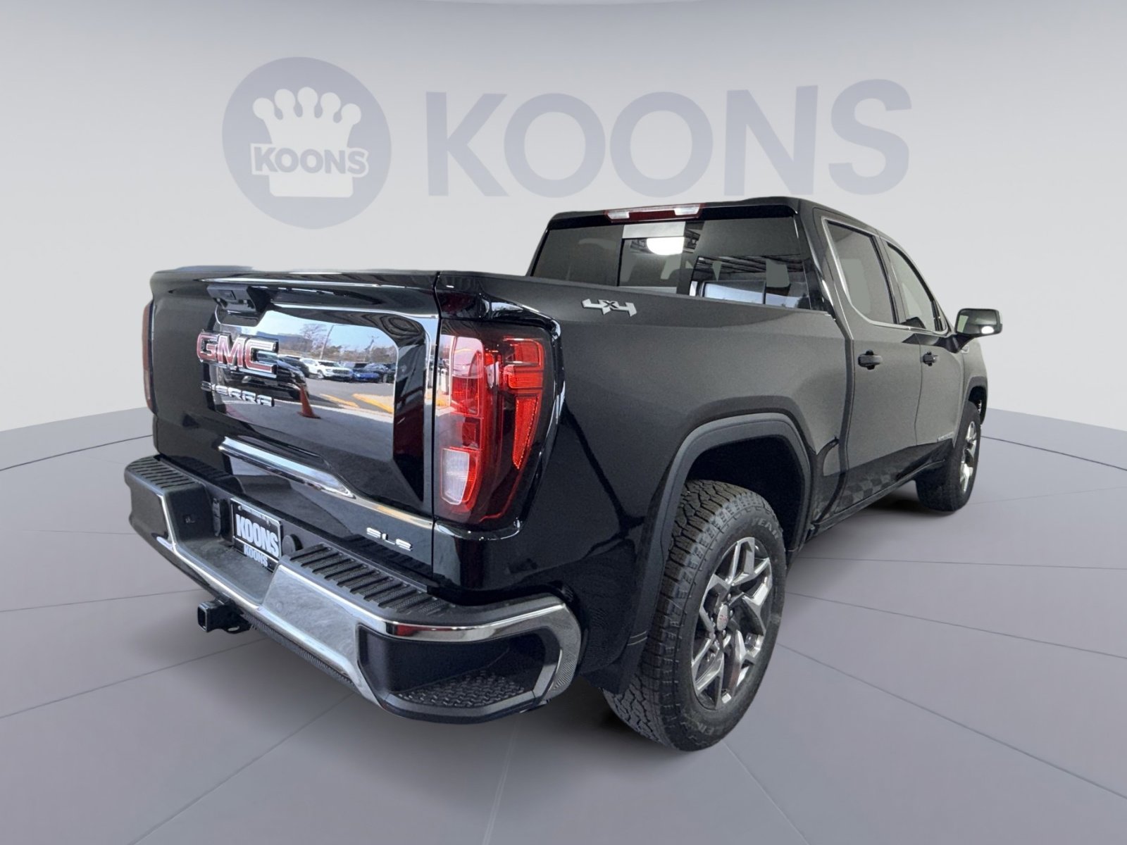 New 2026 GMC Sierra 1500 SLE w/ Preferred Package image 7