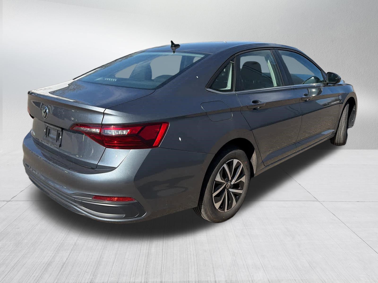 Used 2024 Volkswagen Jetta S FWD image 3