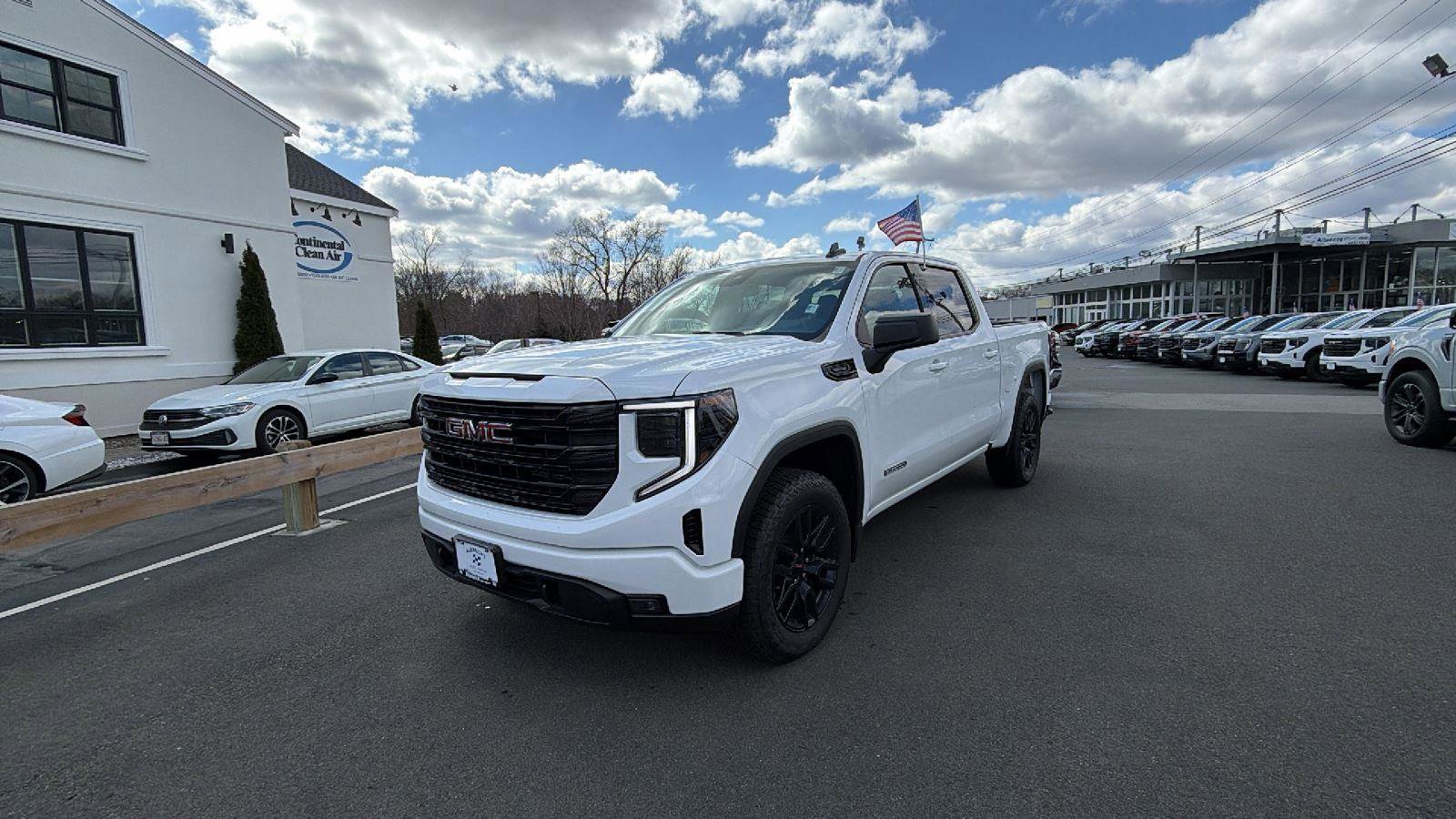 New 2026 GMC Sierra 1500 Elevation image 3