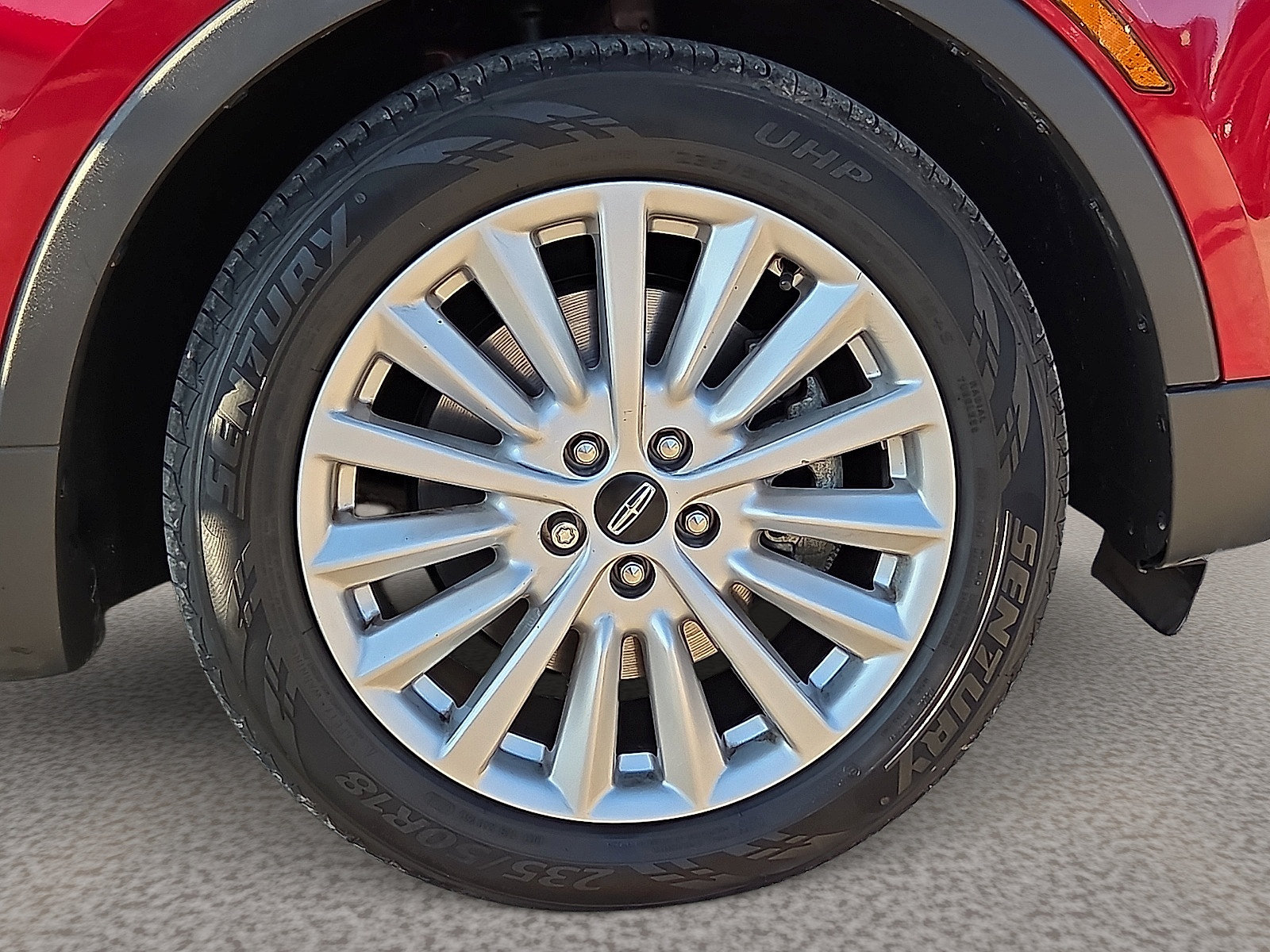 Used 2019 Lincoln MKC Premiere FWD image 7