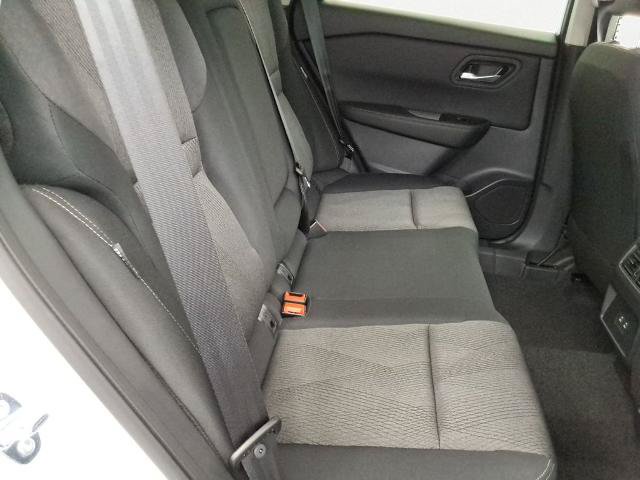 Certified 2026 Nissan Rogue SV FWD image 15