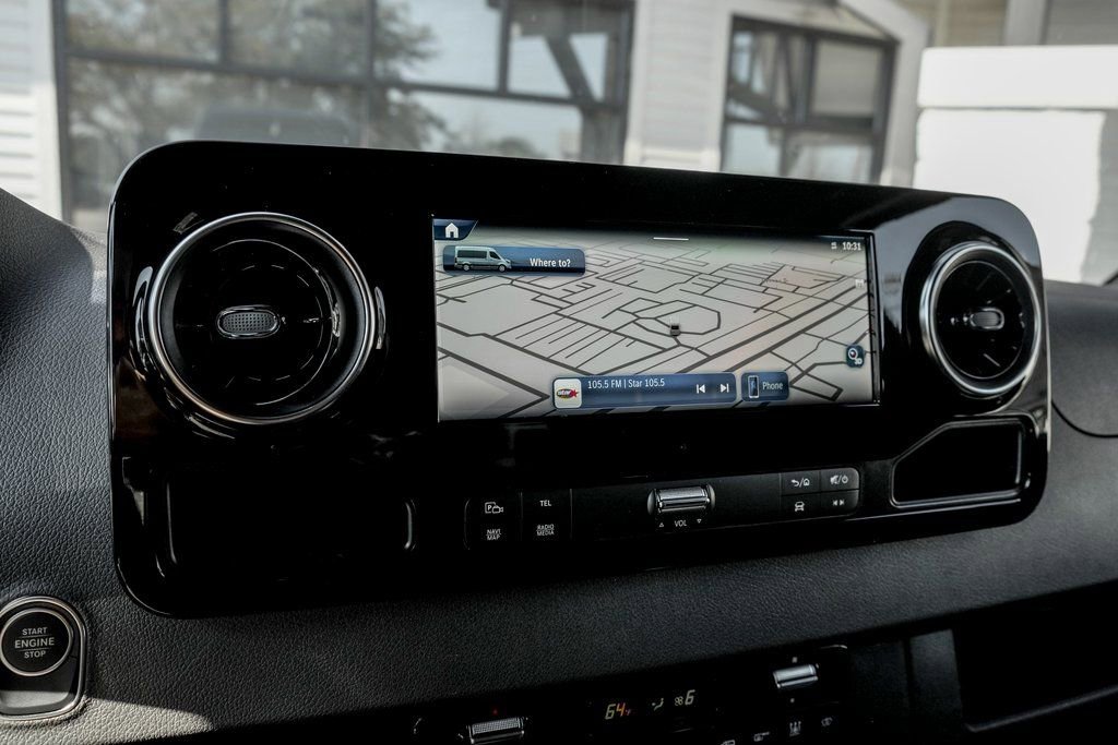 Used 2025 Mercedes-Benz Sprinter 2500 image 17