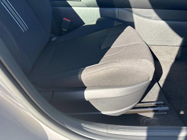 New 2026 Hyundai Elantra SEL Sport w/ Cargo Package image 16