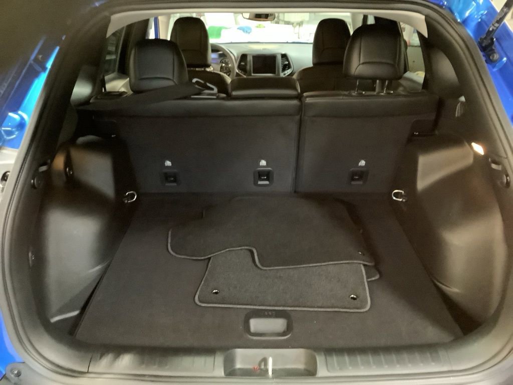 Used 2023 Jeep Cherokee Altitude Lux image 14