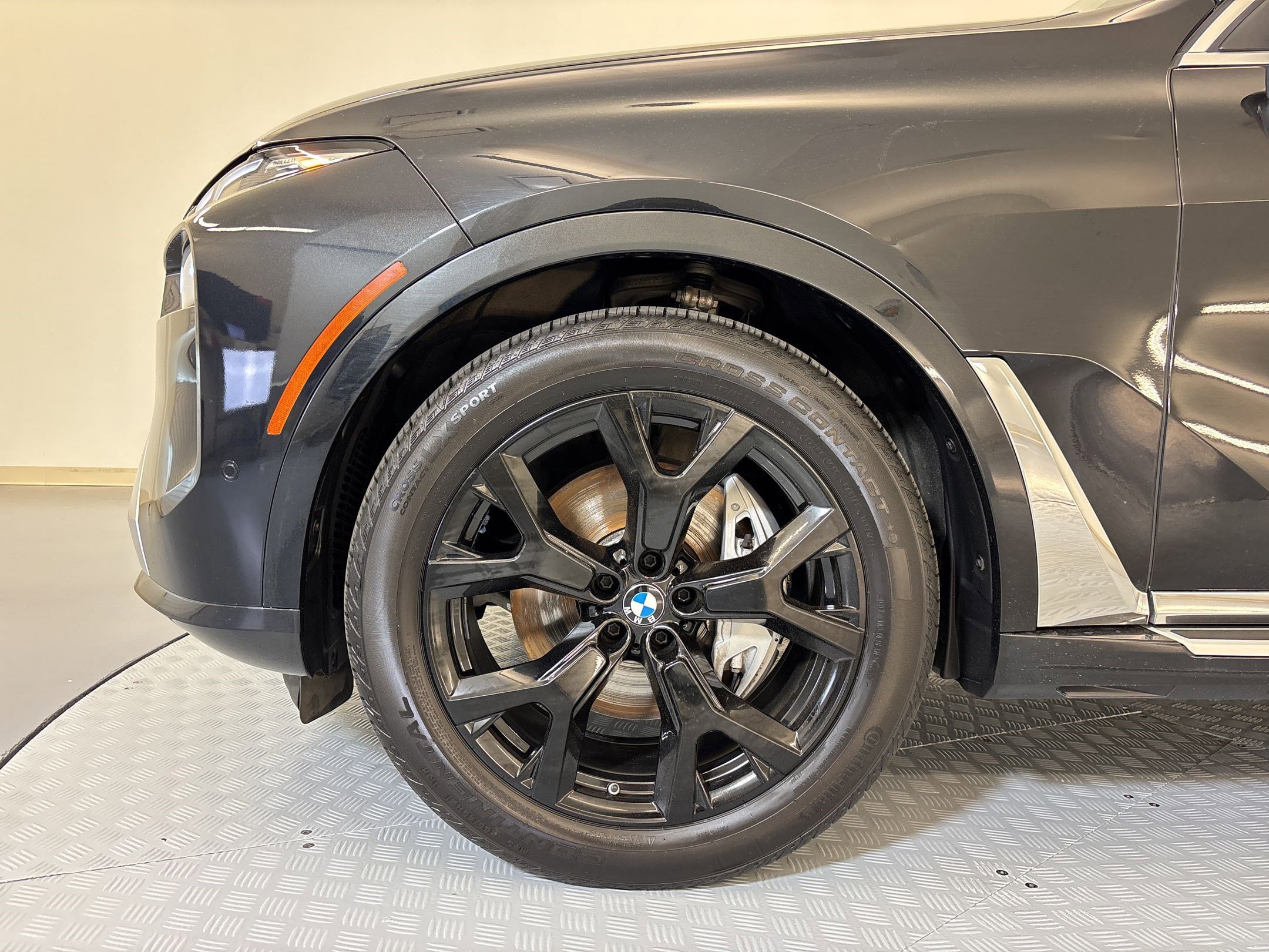 Certified 2025 BMW X7 xDrive40i image 11