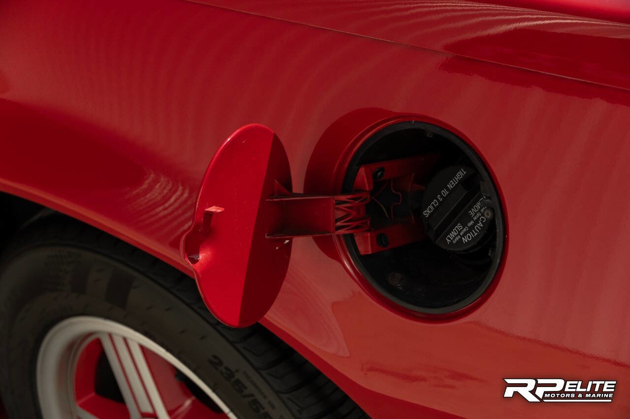 Used 1991 Chevrolet Camaro Z28 RWD image 37