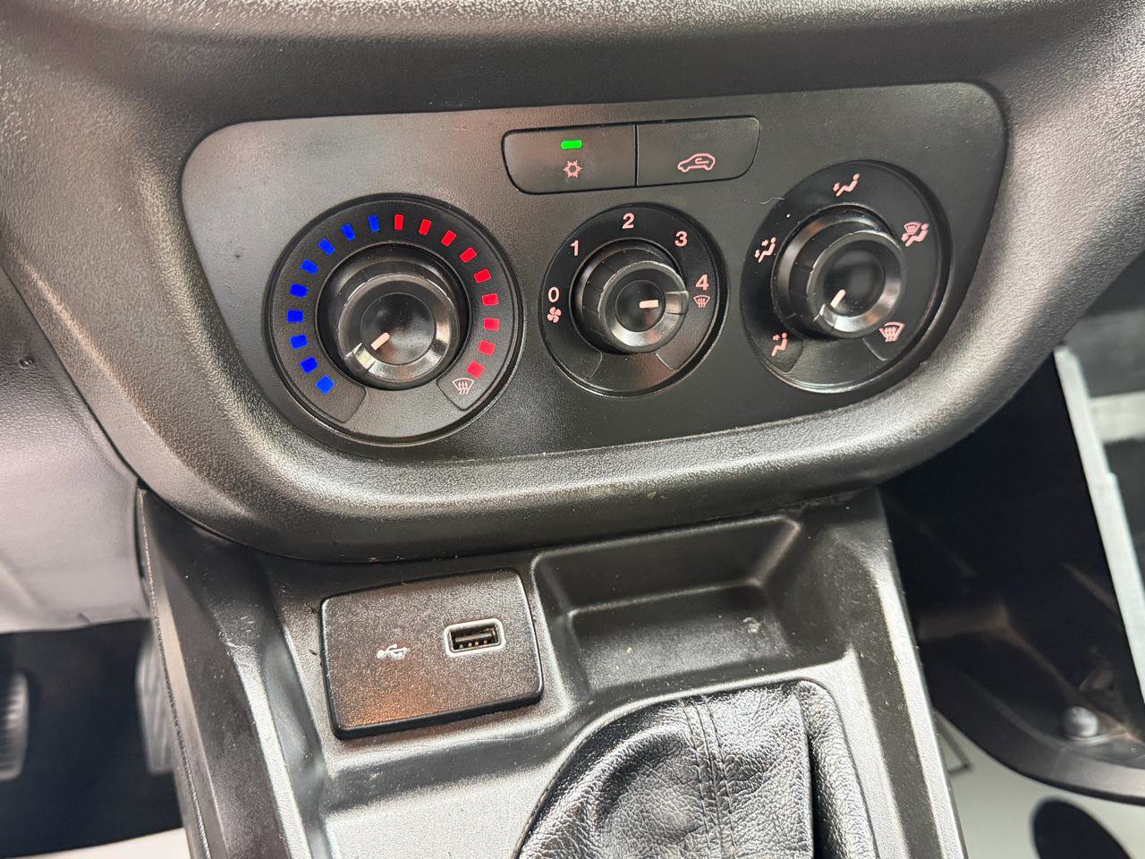 Used 2021 RAM ProMaster City Tradesman FWD image 24