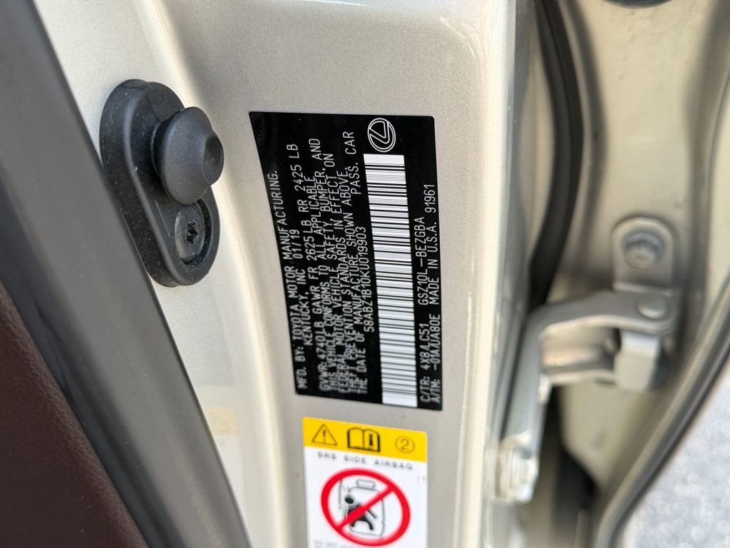 Used 2019 Lexus ES 350 Ultra Luxury w/ Accessory Package 2 image 27