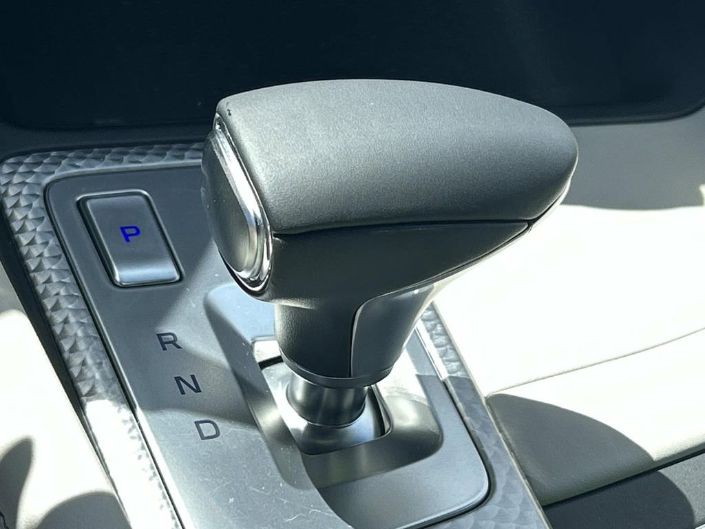 Used 2023 Genesis G70 2.0T w/ Sport Prestige Package RWD image 33