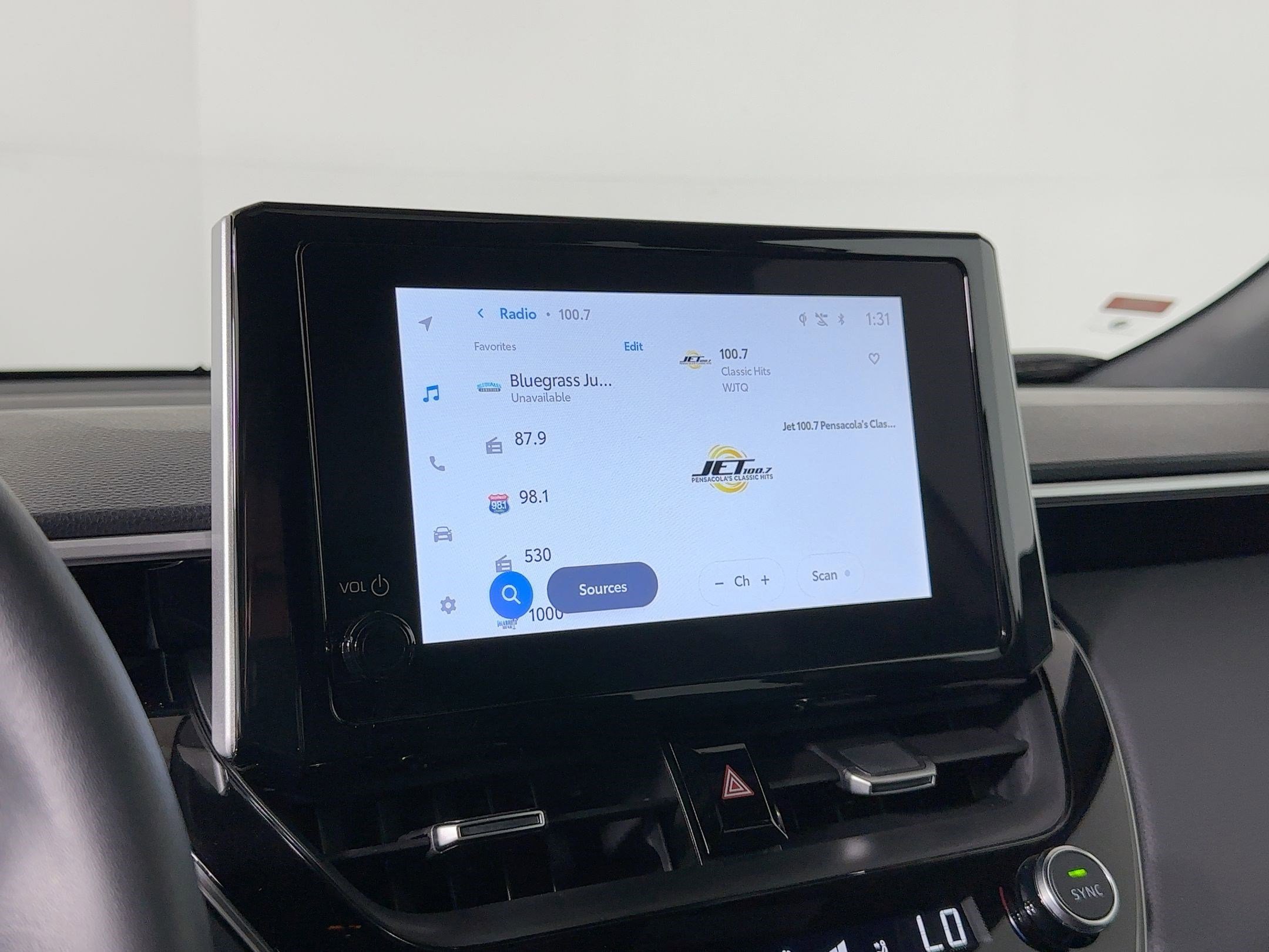 Used 2025 Toyota Corolla Cross AWD Hybrid image 23