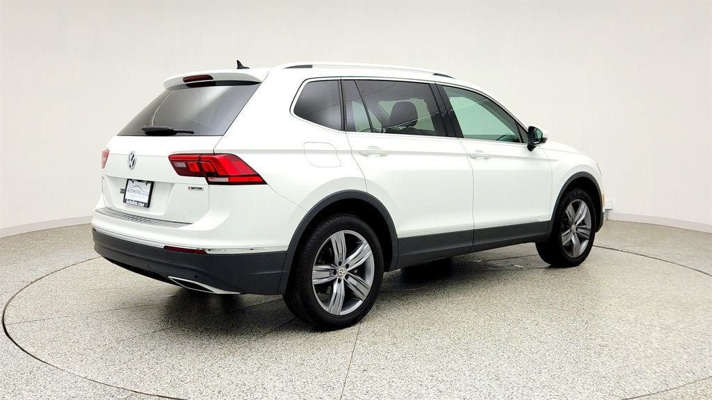 Used 2020 Volkswagen Tiguan SEL AWD/4WD image 5
