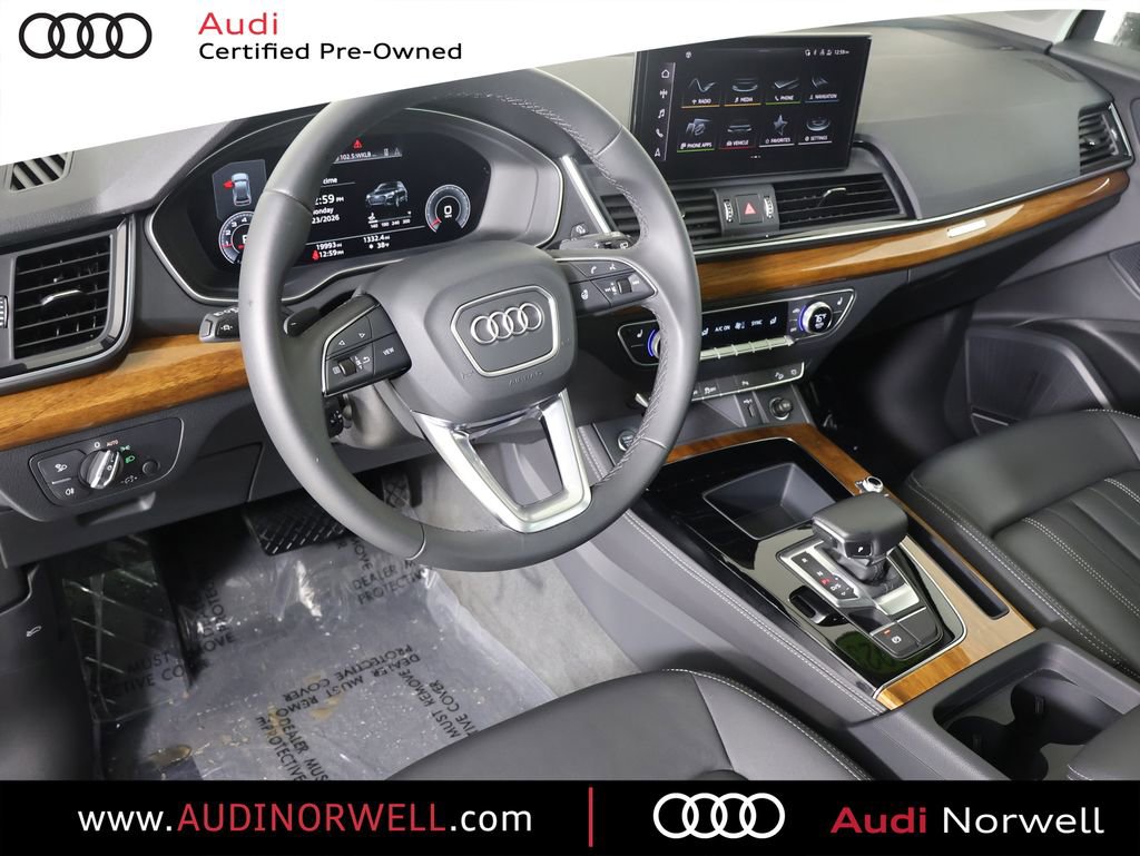 Certified 2023 Audi Q5 2.0T Premium Plus w/ Premium Plus Package image 2