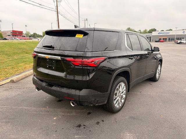 Used 2023 Chevrolet Traverse LS w/ Safety Package FWD image 7