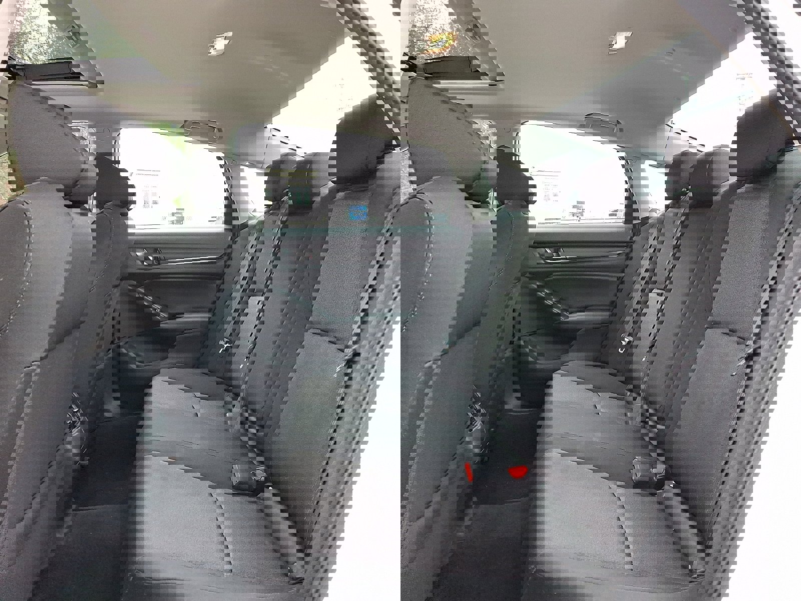 Used 2019 Honda Accord EX image 10