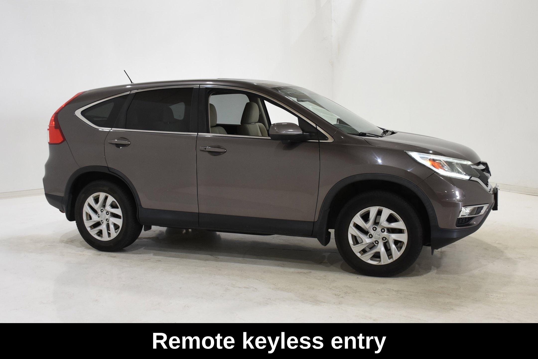 Used 2016 Honda CR-V EX image 3