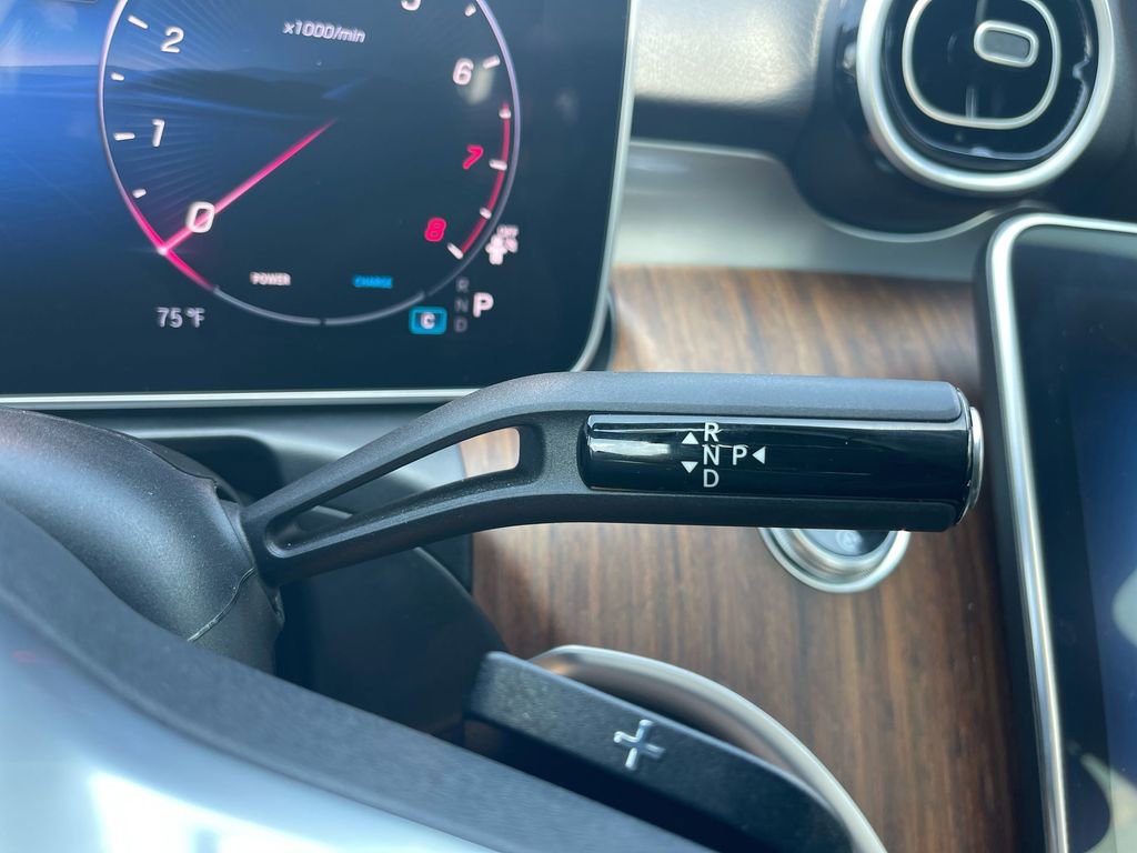 Used 2025 Mercedes-Benz C 300 Sedan image 17