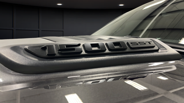 Used 2025 RAM 1500 Laramie w/ Night Edition AWD/4WD image 45