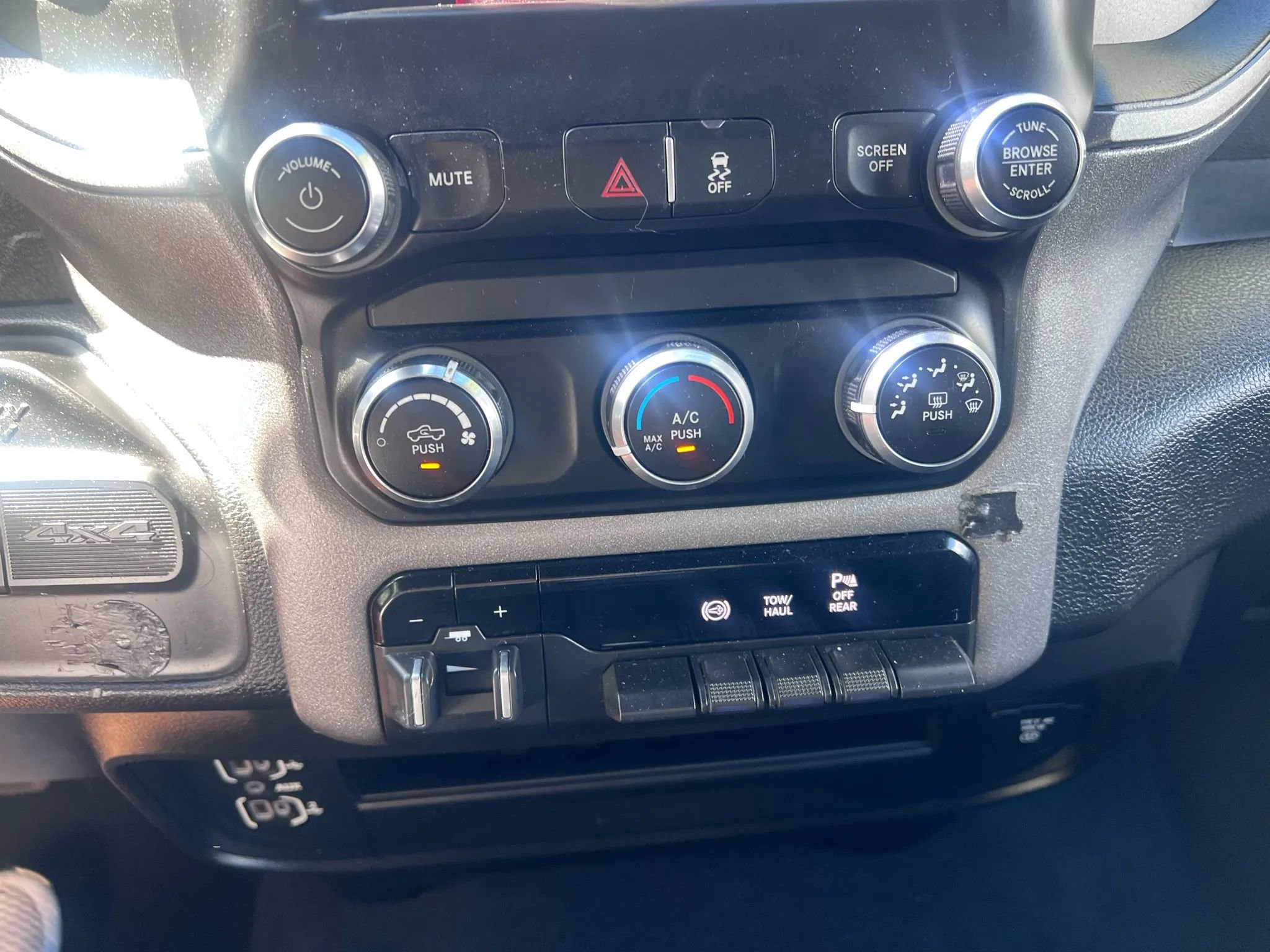 Used 2022 RAM 3500 Tradesman image 18