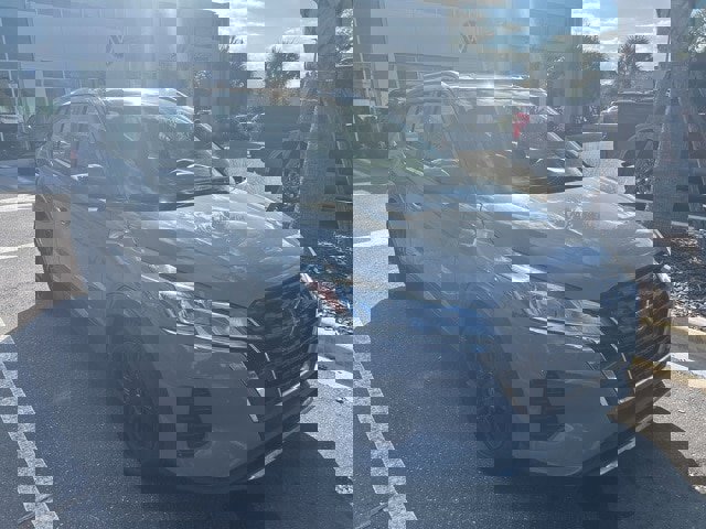 Used 2021 Nissan Kicks SV image 3