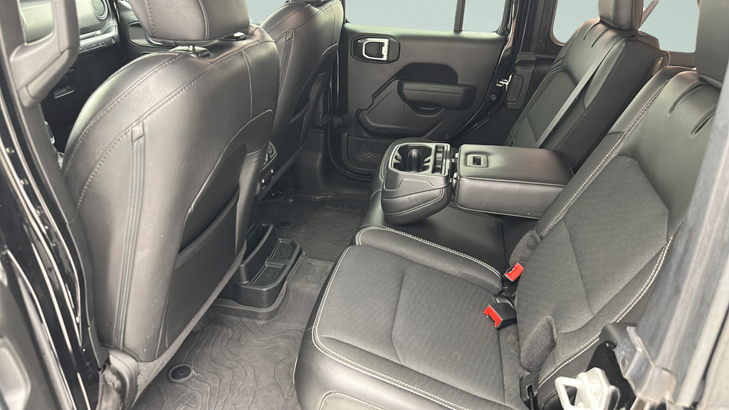 Used 2023 Jeep Wrangler Unlimited Sport AWD/4WD image 10