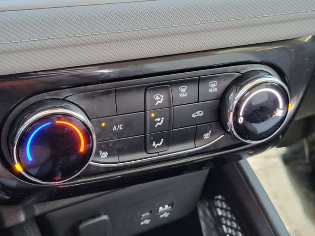 Used 2024 Chevrolet TrailBlazer LT w/ LT Cold Weather Package FWD image 18