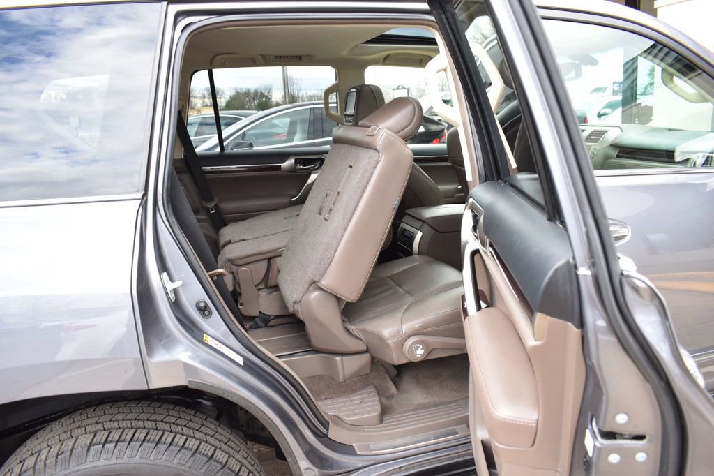 Used 2015 Lexus GX 460 w/ Premium Package image 28