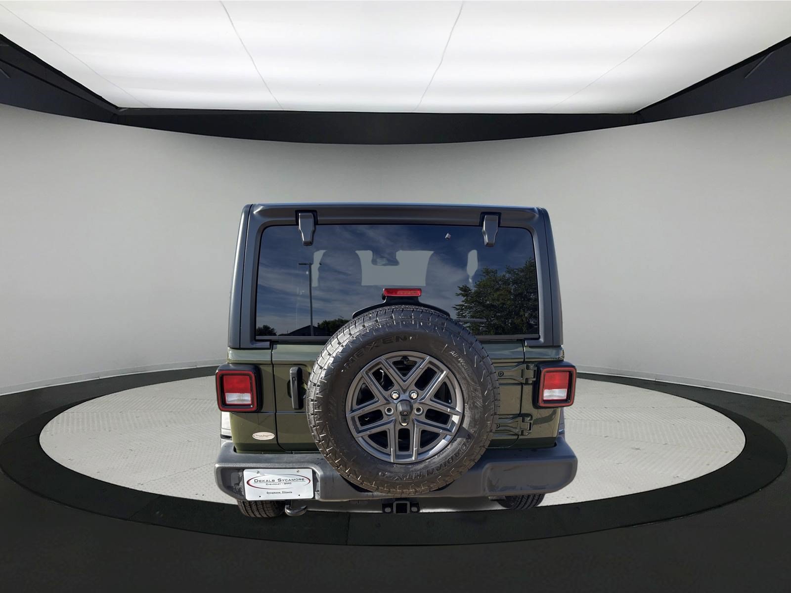 Used 2024 Jeep Wrangler Sport AWD/4WD image 6