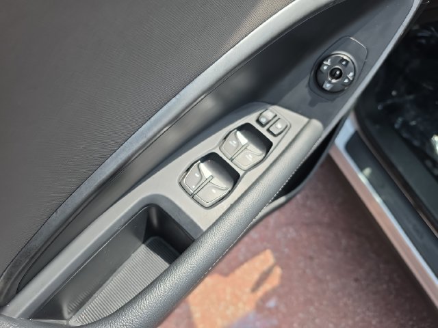 Used 2018 Hyundai Santa Fe SE AWD/4WD image 11
