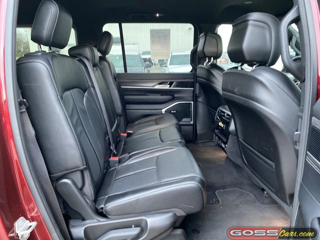 Used 2024 Jeep Wagoneer L Series II w/ Flexible Seating Group image 7