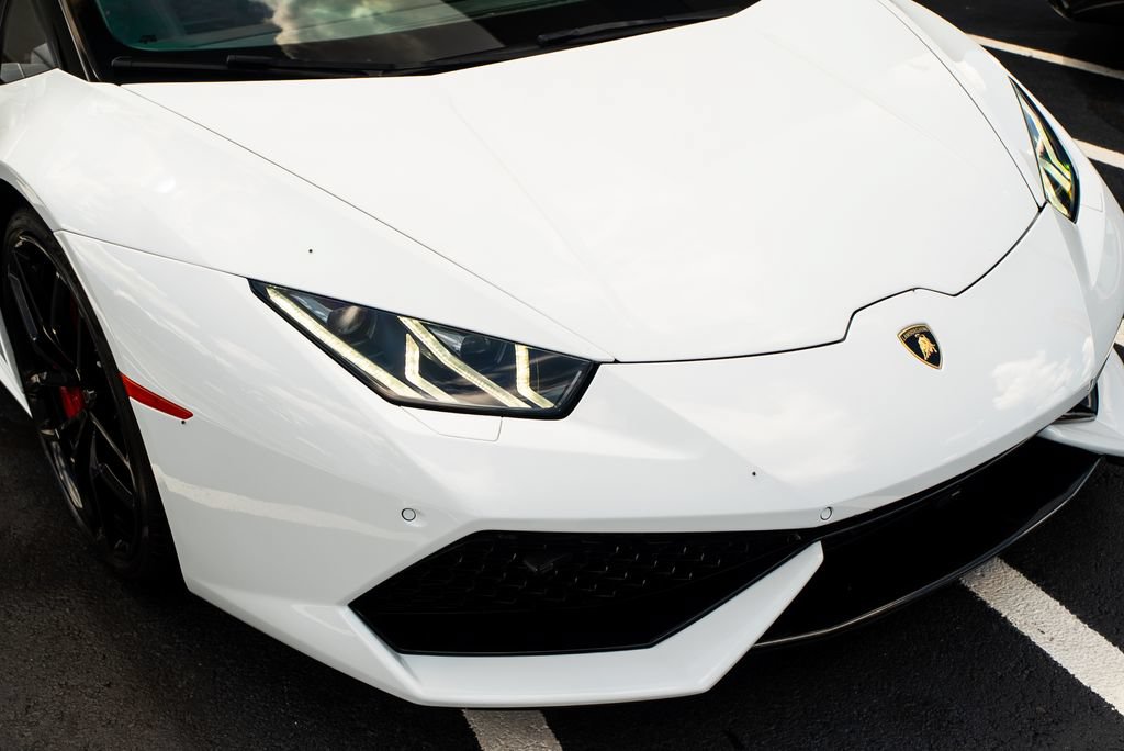 Used 2017 Lamborghini Huracan LP 610-4 AWD/4WD image 5