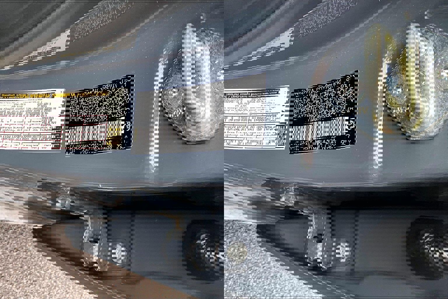 Used 2024 Toyota Prius XLE FWD image 4