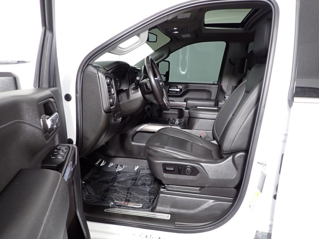 Used 2021 Chevrolet Silverado 3500 LTZ image 27