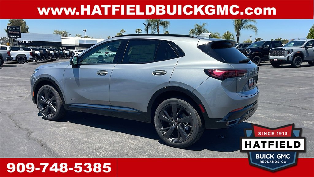 New 2025 Buick Envision Sport Touring image 3