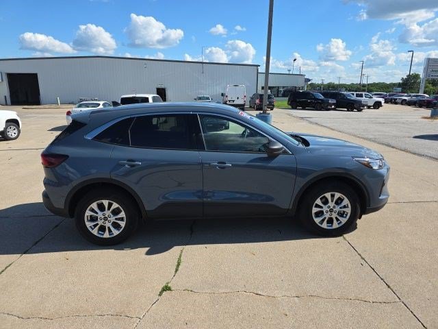 Used 2023 Ford Escape Active AWD/4WD image 9