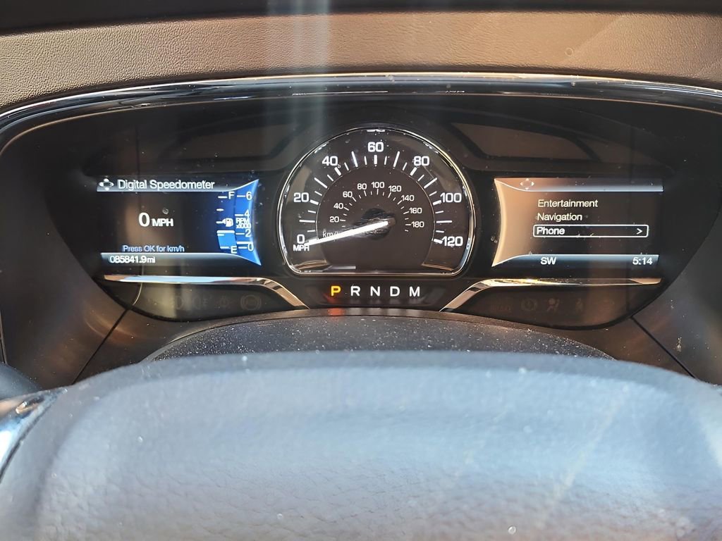 Used 2017 Lincoln Navigator Select image 26