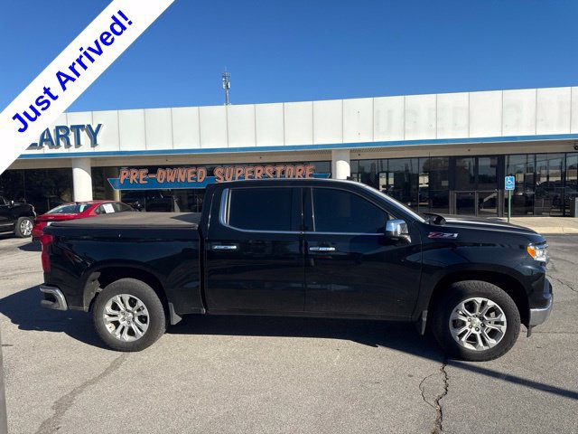 Used 2022 Chevrolet Silverado 1500 LTZ AWD/4WD image 2