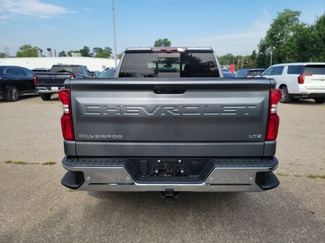Used 2020 Chevrolet Silverado 1500 LTZ w/ LTZ Premium Package AWD/4WD image 5