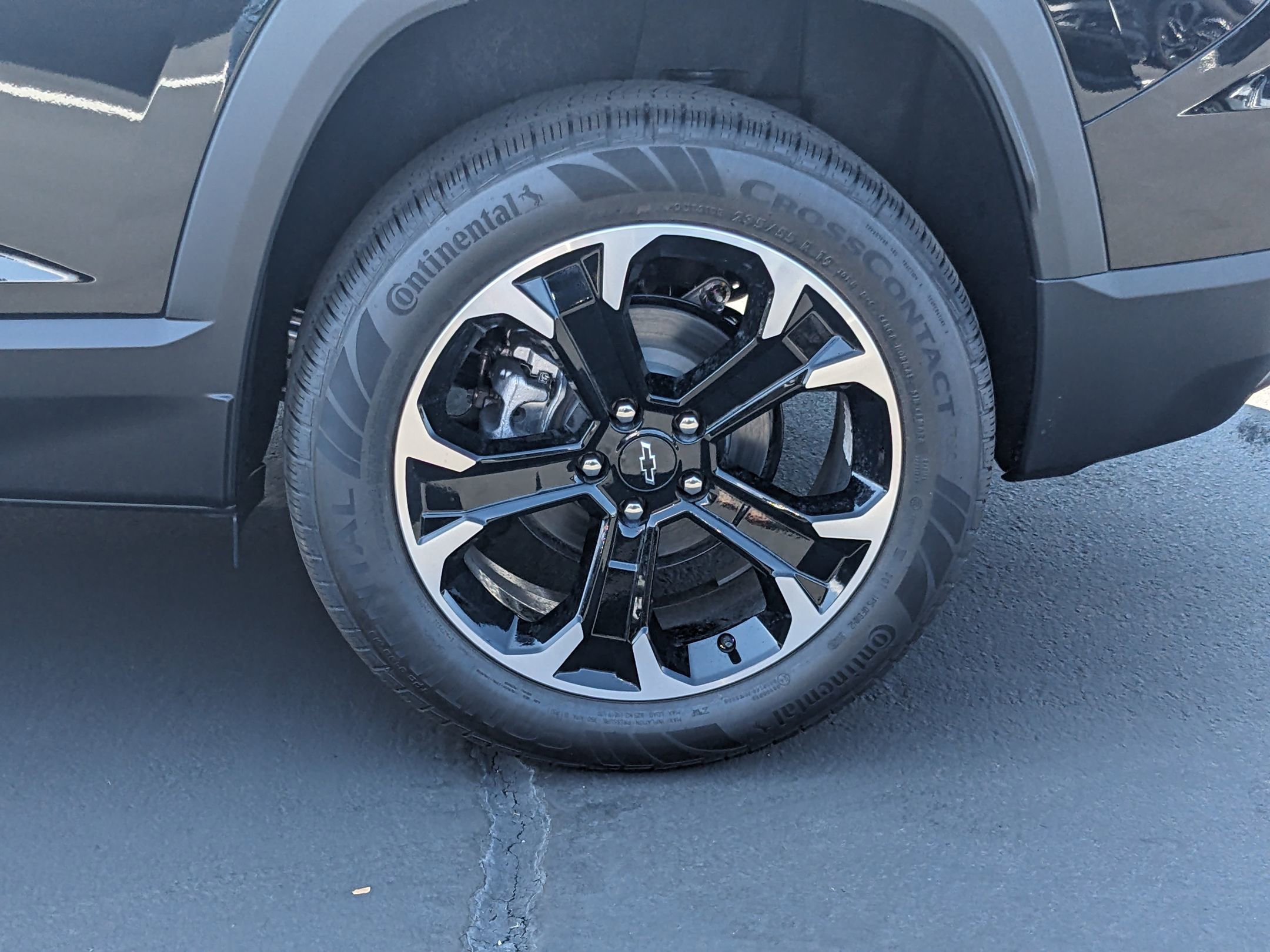 New 2026 Chevrolet Equinox LT image 18