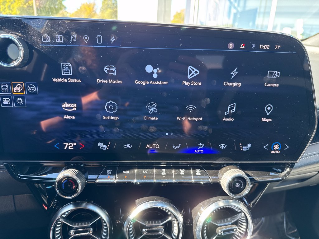 Used 2024 Chevrolet Blazer EV LT AWD/4WD image 18