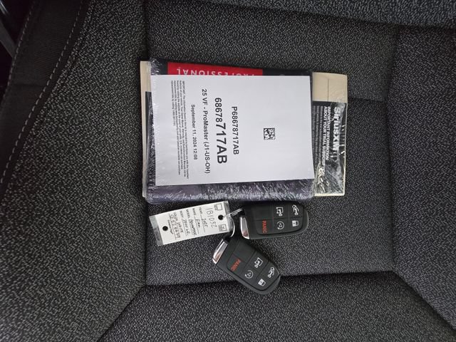 Used 2025 RAM ProMaster 2500 w/ Quick Order Package 22G SLT FWD image 29