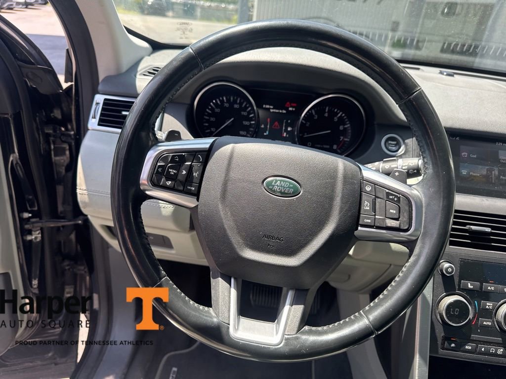 Used 2016 Land Rover Discovery Sport HSE Luxury AWD/4WD image 17