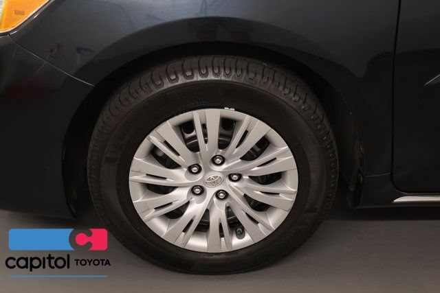 Used 2014 Toyota Camry LE FWD image 7