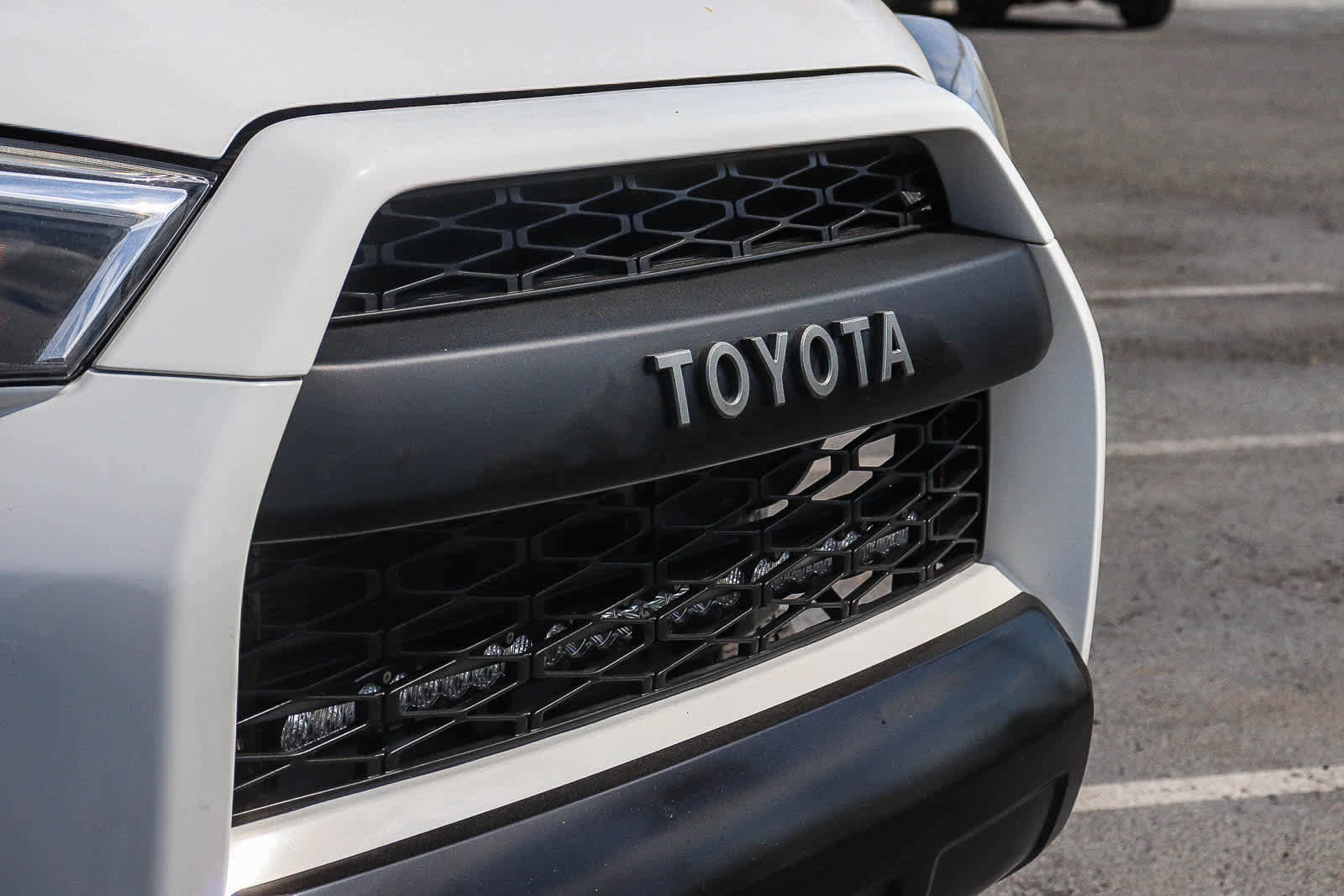 Used 2019 Toyota 4Runner TRD Off-Road Premium AWD/4WD image 5
