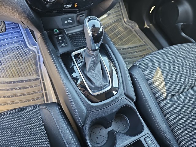 Used 2020 Nissan Rogue Sport SV w/ Technology Package FWD image 27