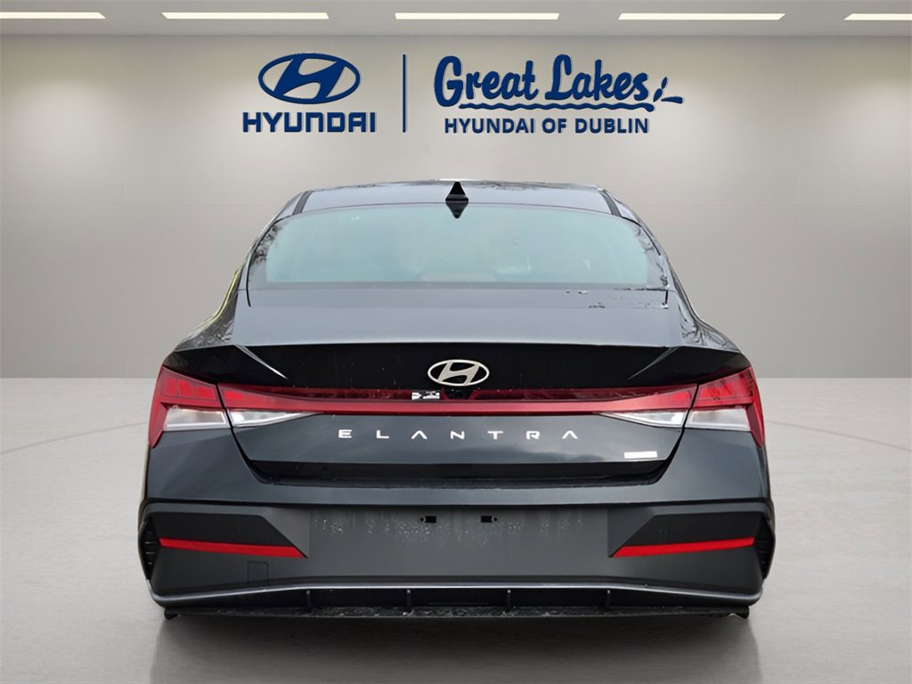 New 2026 Hyundai Elantra Blue image 4