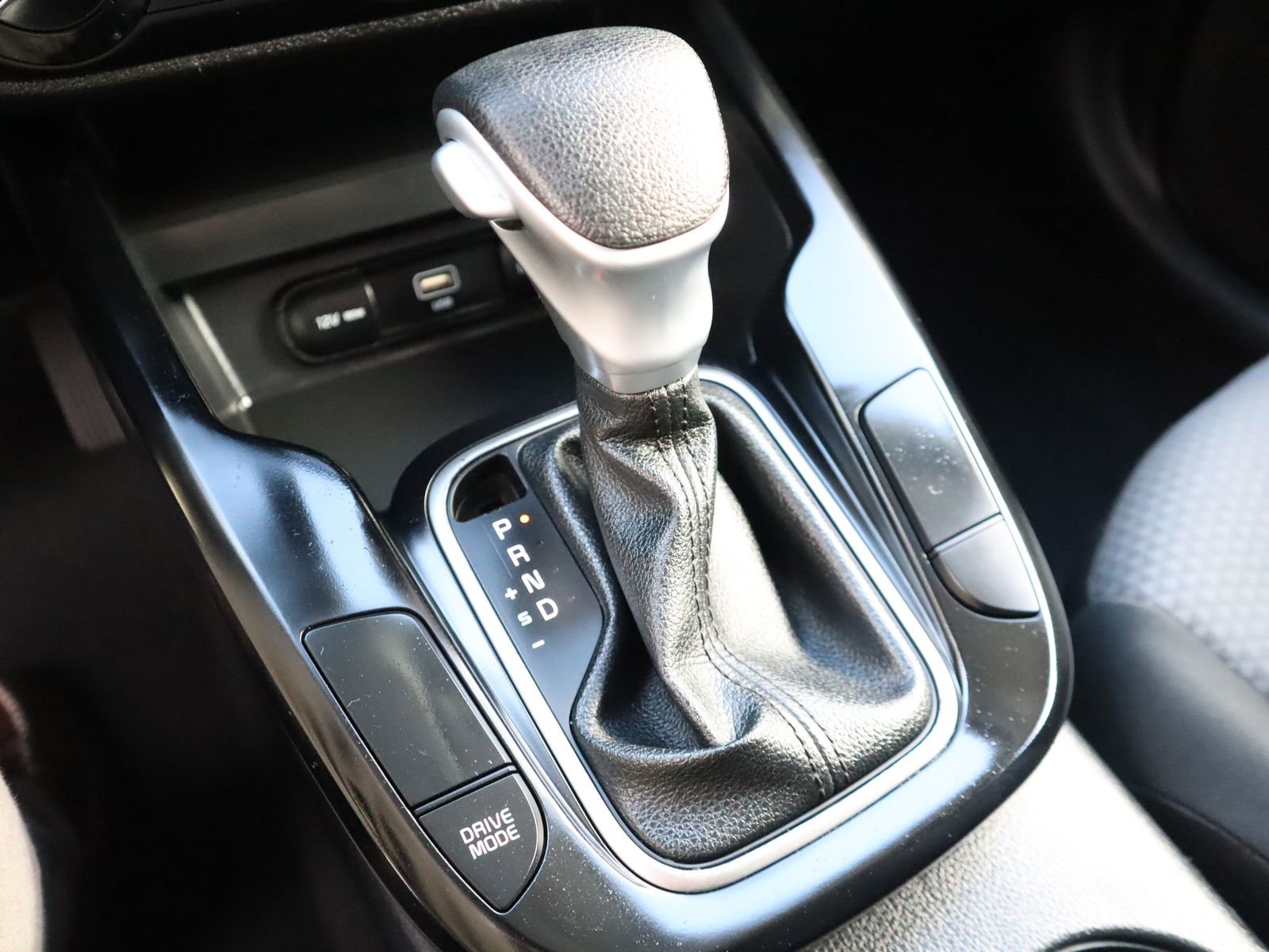 Used 2023 Kia Soul LX w/ Option Group 015 FWD image 40
