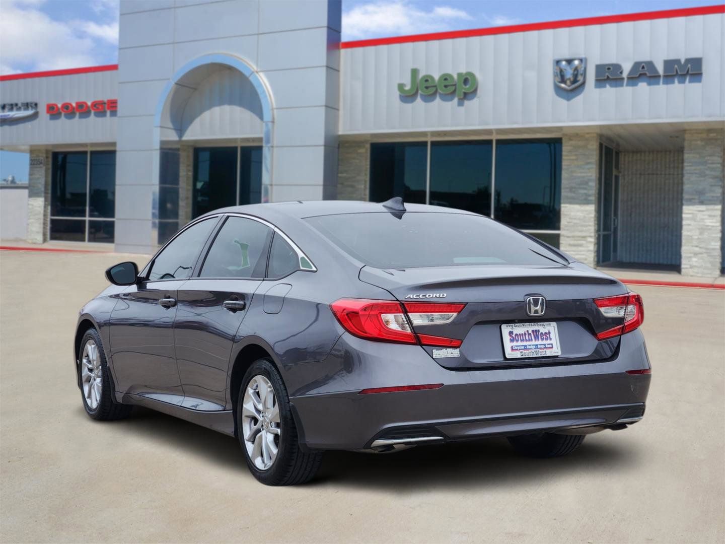 Used 2019 Honda Accord LX image 4