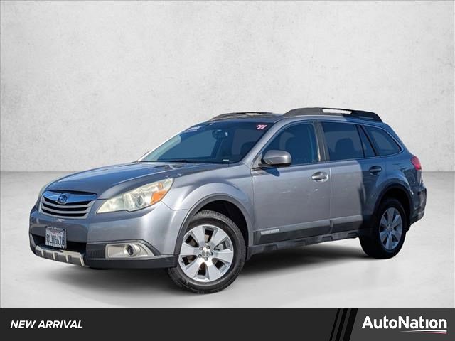 Used 2011 Subaru Outback 2.5i Limited w/ PWR Moonroof Pkg