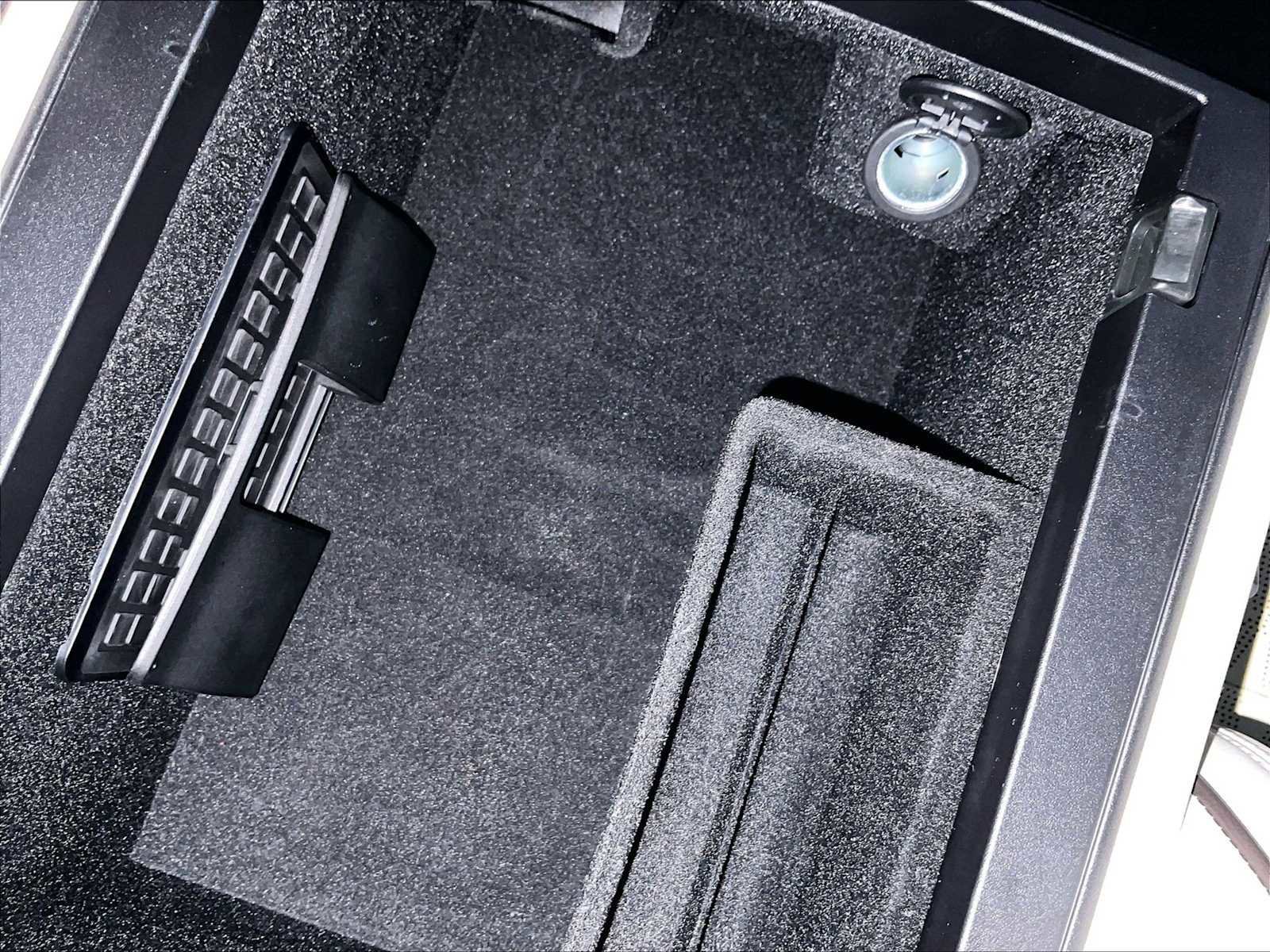 Used 2024 Lincoln Aviator Black Label AWD/4WD image 39