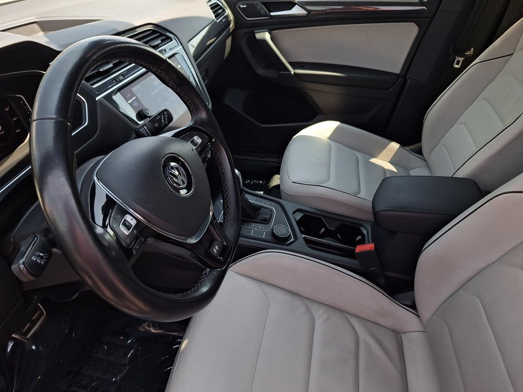 Used 2020 Volkswagen Tiguan SEL Premium R-Line AWD/4WD image 10